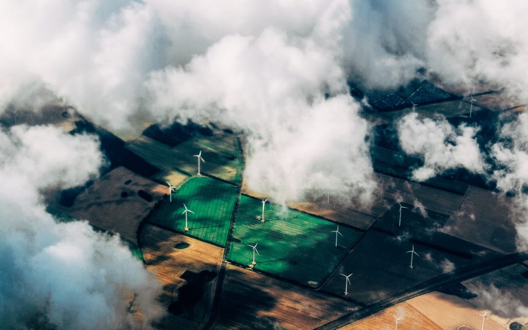 Qu’est-ce que l’énergie éolienne, comment est-elle convertie en électricité et quels sont ses avantages ?