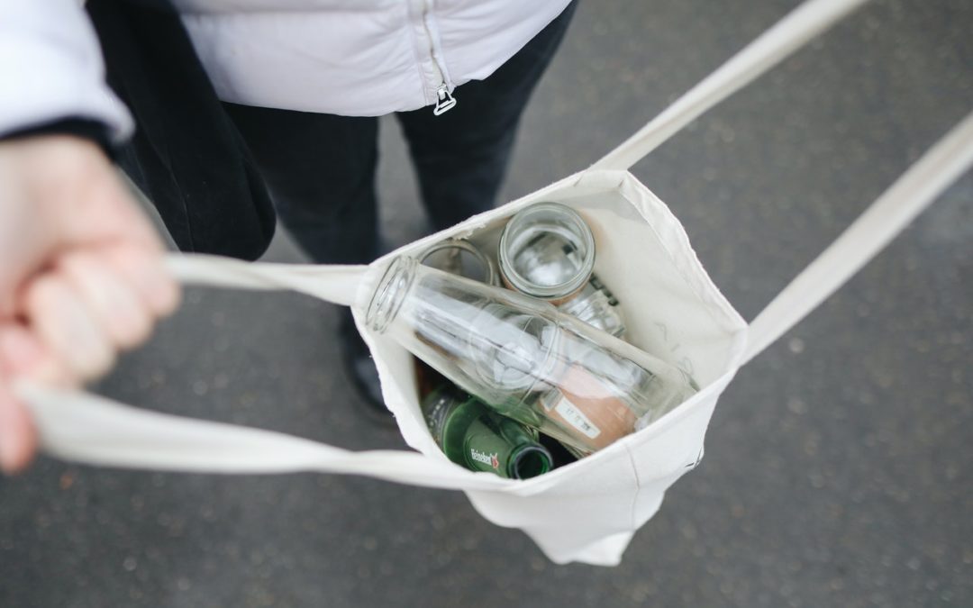 Ramasser les déchets : 3 raisons qui expliquent son importance